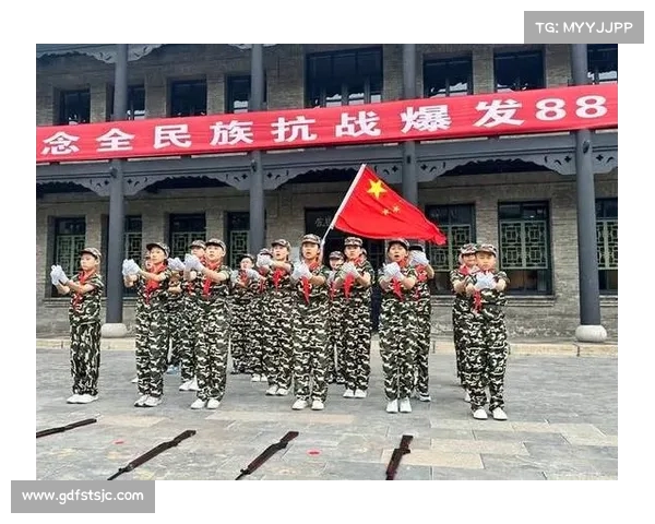 明日国歌奏毕后 全场齐唱战歌《城市的勋章》展现爱国情怀 明日国歌奏毕后 全场齐唱战歌《城市的勋章》展现爱国情怀